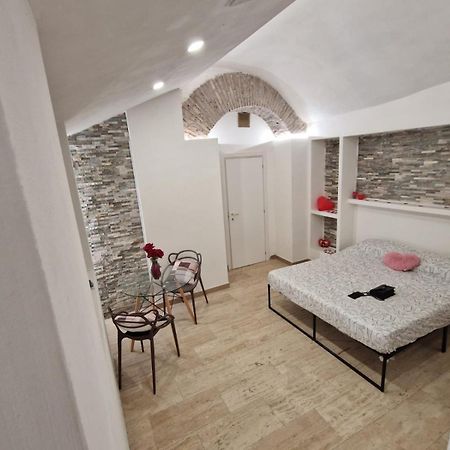 Appartamento The Love Basement Roma Esterno foto