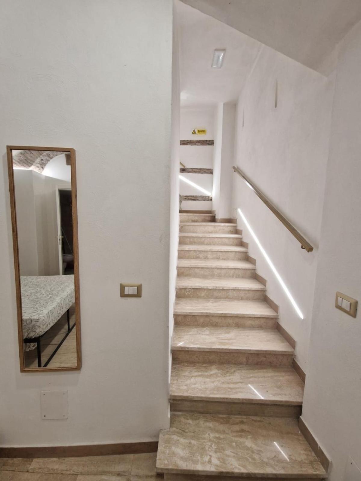 Appartamento The Love Basement Roma Esterno foto